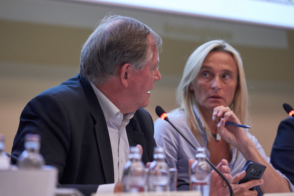 42861653_341935733042687_476228254408114176_n