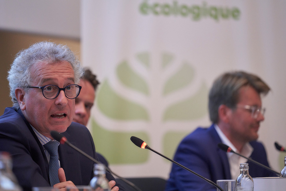 42896042_294245094518100_5199748237606518784_n